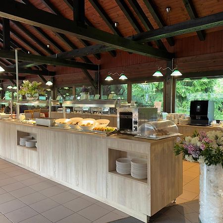 Bungalows Korana - Campsite Korana เซลิสเต เดรซิสโก ภายนอก รูปภาพ